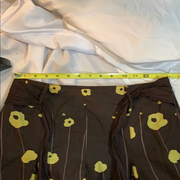 Retro look brown cotton belted skirt. - Picture 7 of 7